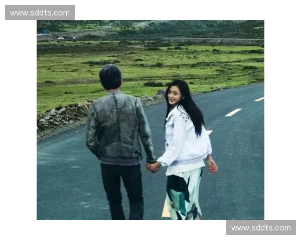 《英雄联盟尹乐:从青涩小将到电竞舞台的璀璨之星》